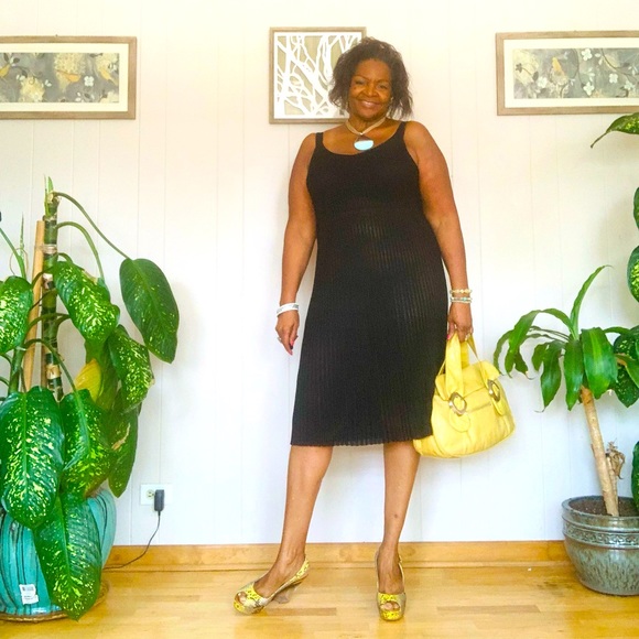 ✨Christopher Kon✨ Yellow Leather Handbag W/Chrome Buckle Hardware & Dusk Bag - Picture 13 of 16